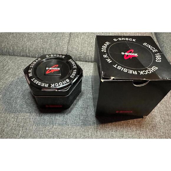 Casio G-Shock GA-2000HC-3A - Picture 2 of 5